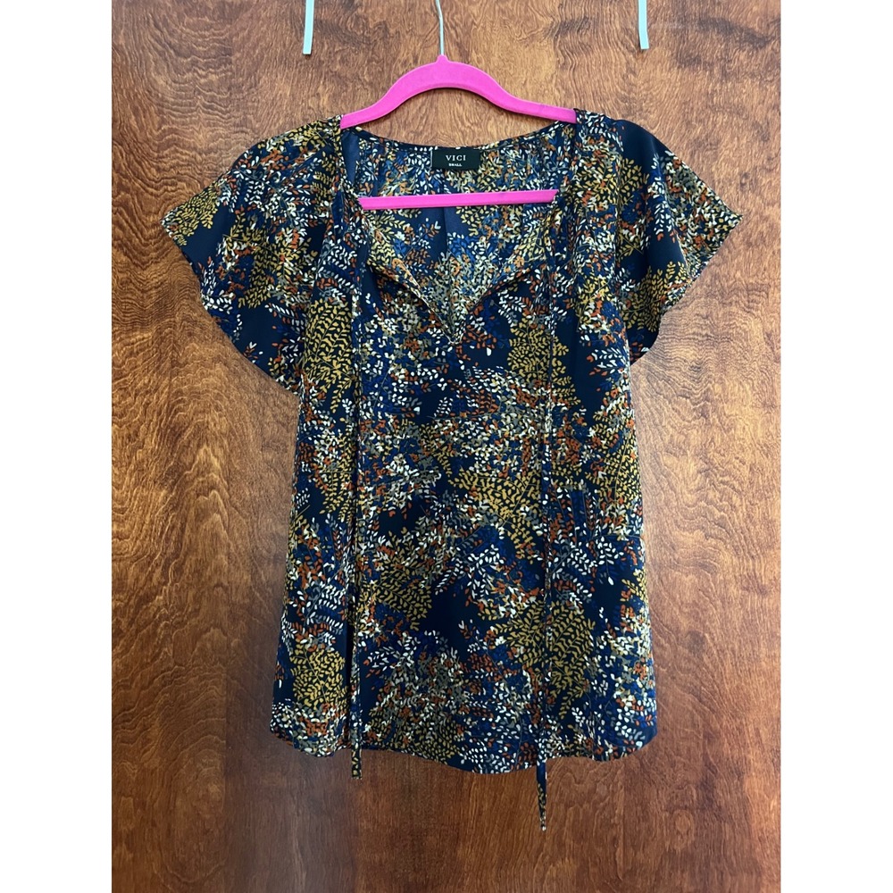 VICI Flutter Sleeve Blouse Womens Small Navy Blue Floral Tie Neck Top